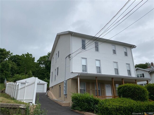 Photo - 29 Moulthrop St Apartment Unit 2