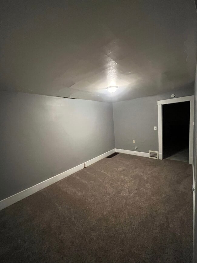 Photo - 1104 Marne Rd