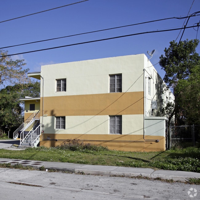 3631 Thomas Ave Miami, FL 33133