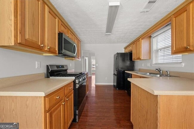 Photo - 1424 Gates Cir SE