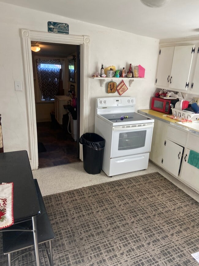 Photo - 112 Webster Ave Unidad 112 Webster Avenue 2nd fl