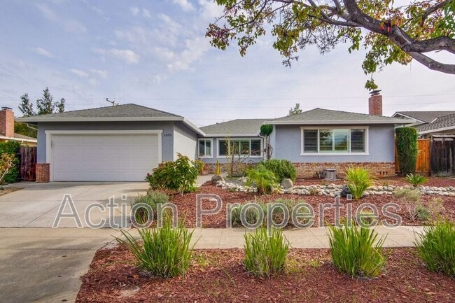 Photo - 1650 Goldfinch Way House