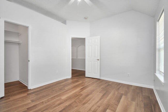 Photo - 15711 Rosewood Hill Ct