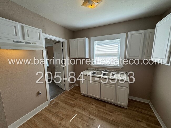 Photo - Birmingham/Midfield