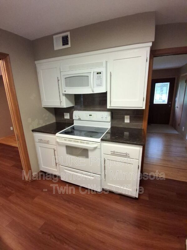 Photo - 391 91st Ave NE