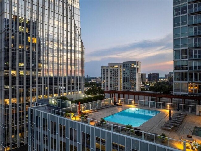 Building Photo - Luxury Living in Buckhead! Rental