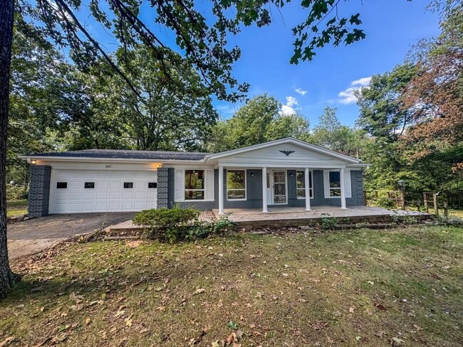 Building Photo - 4 Bedroom 3 Bathroom 2 Car Garage