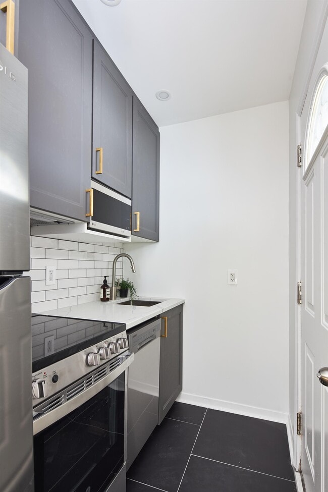 Photo - 331 Catherine St