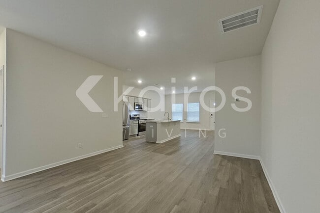 Photo - 2179 Banyon Cir