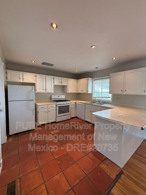 Photo - 1601 N Chaco Ave