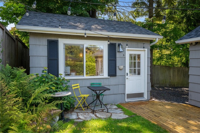 Photo - 8725 29th Ave NW Unidad ID1035884P