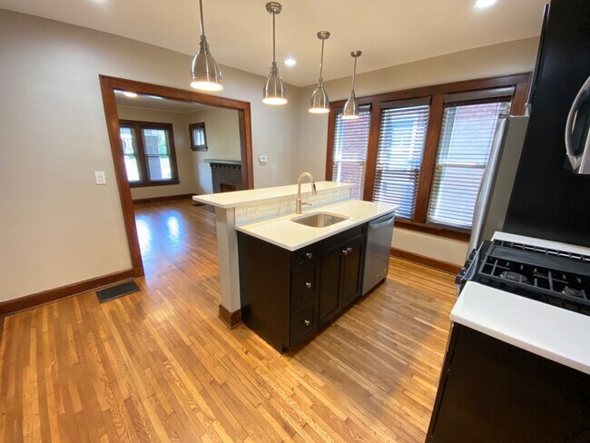 425 E 15th Ave Unit 427