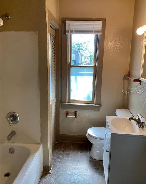 Photo - 110 W 13th St