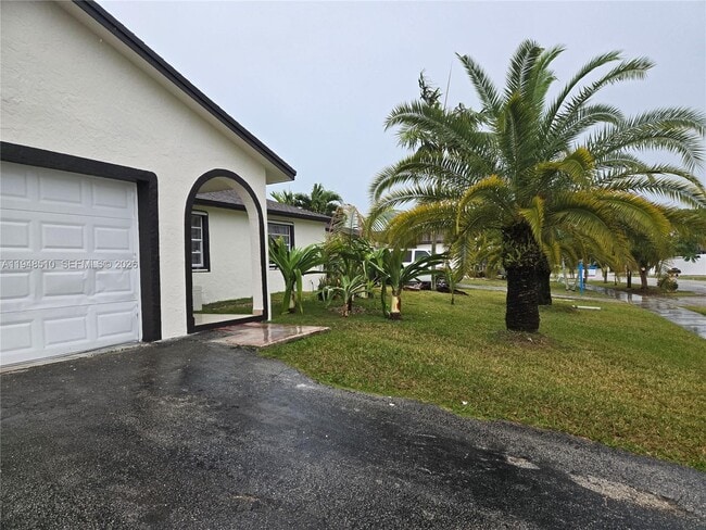 Photo - 25921 SW 130th Ave