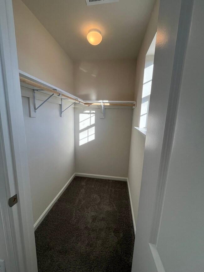 Goldfinch Meadows Apartments Townhomes for Rent Kearneysville, WV