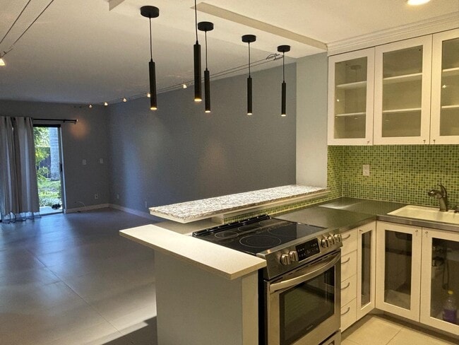 Photo - 7900 Camino Cir Unidad 1st floor