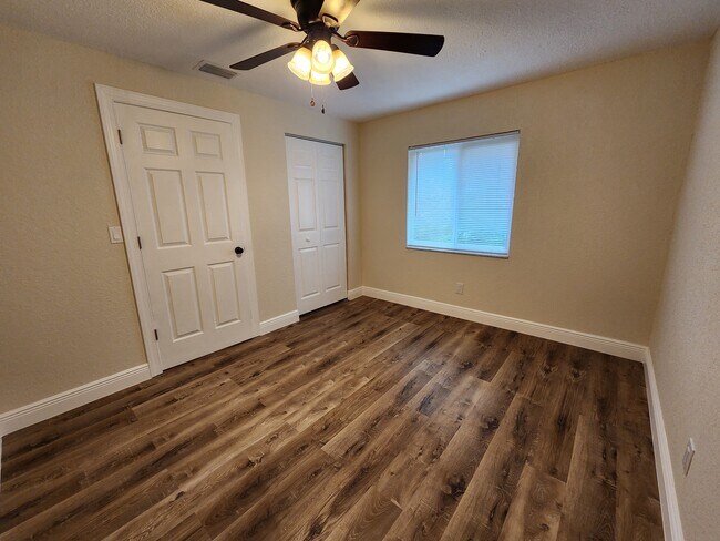 Photo - 1880 Murrell Rd