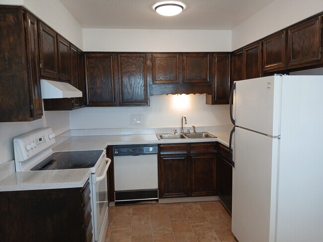 4211 Forrest Hill Rd Unit 8