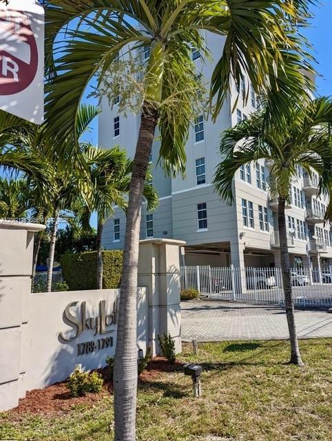 Photo - 1789 NE Miami Gardens Dr Unit W304