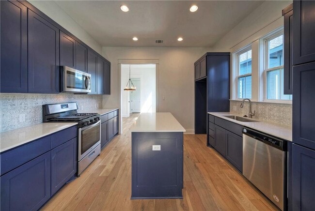 Photo - 1010 Grant Wood Ave