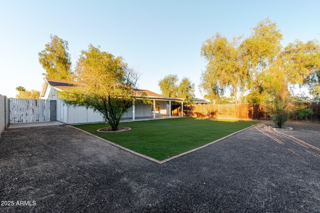 Photo - 3521 W Detroit St