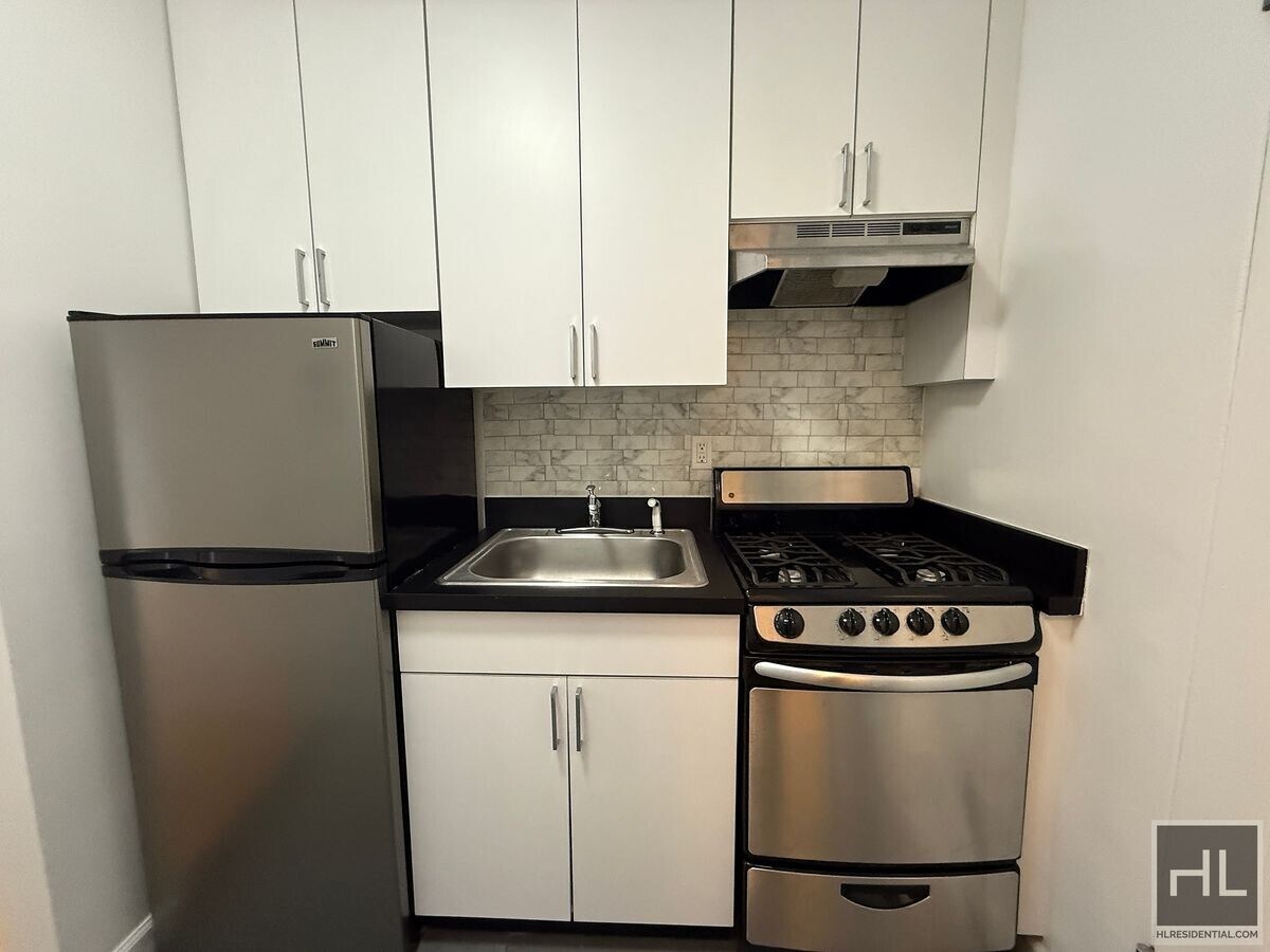 East 61 Street - East 61 Street Unit 4C