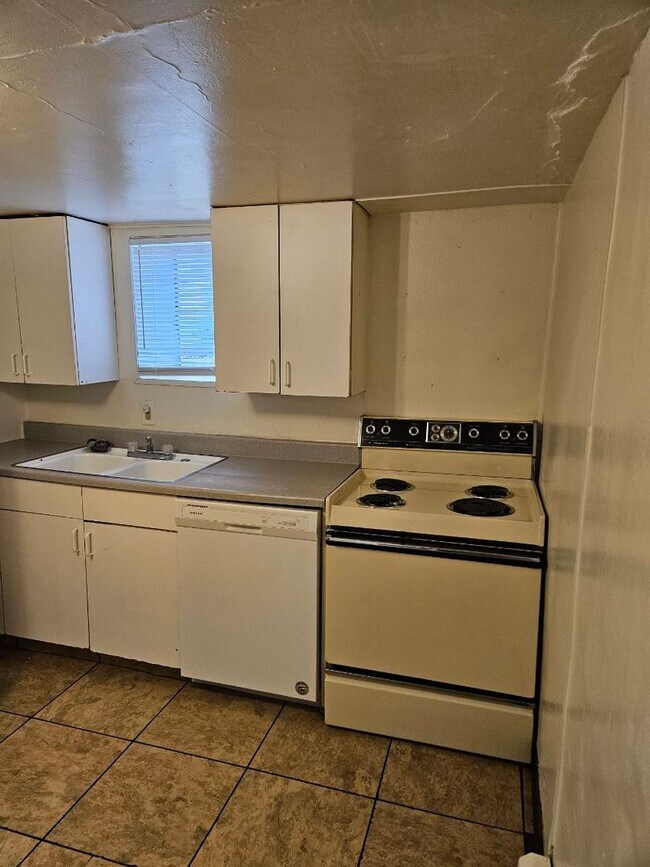 BZ925 Unidad 2 Rental Greeley, CO