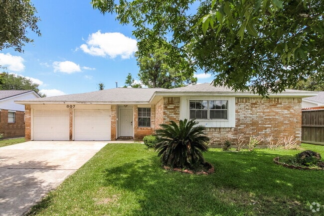 Building Photo - 807 Sulphur St Rental