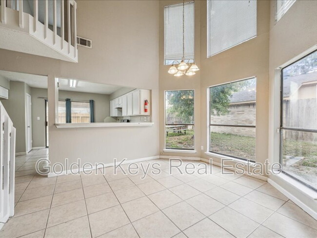 Photo - 10743 Staghill Dr