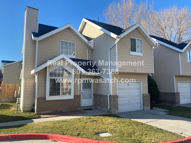 Building Photo - Cozy 1 bedroom loft townhome in Kearns