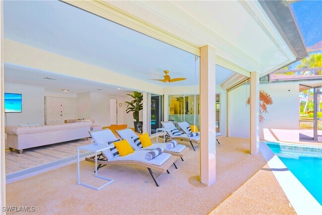 Photo - 2125 Marina Dr