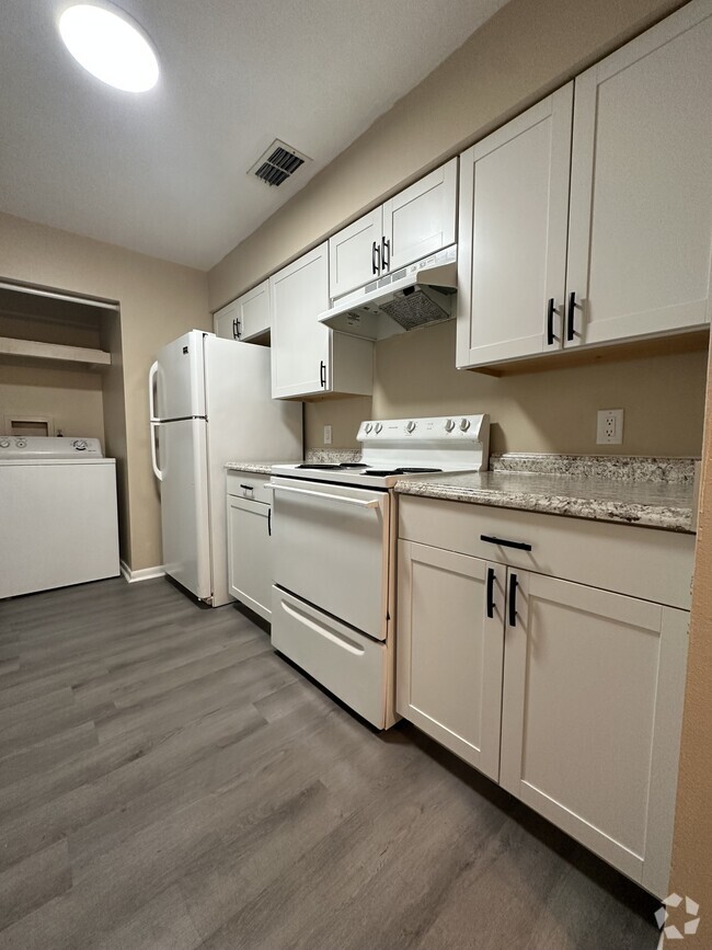 Building Photo - 3009 Ernest Dr Rental