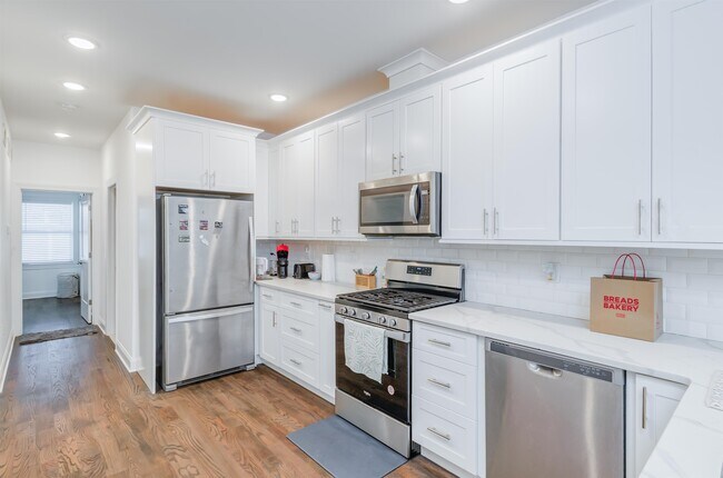 Photo - 14 STEVENS Ave Unit 1