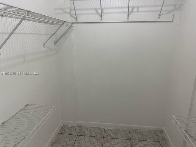 Photo - 9460 Fontainebleau Blvd Unidad 129