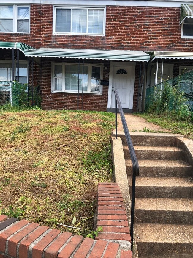 Building Photo - 3 Bedroom 1bath Southwest Baltimore