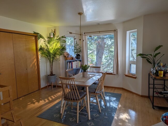 Photo - 2319 S 18th St