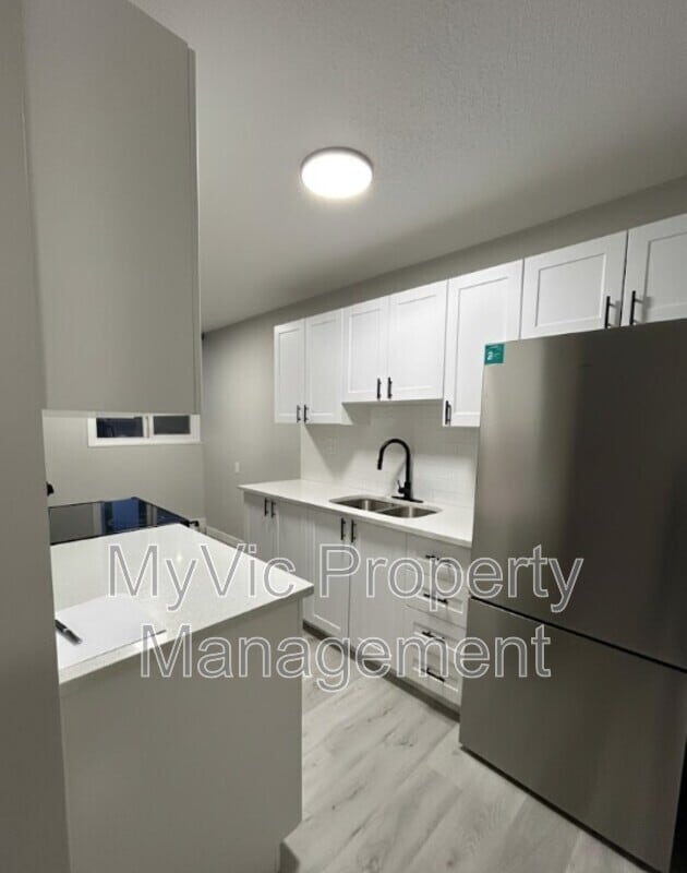 Photo - 10024-10154 154 St Unit One-Bedroom