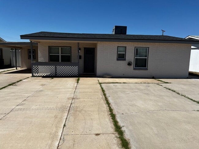 Building Photo - 1409 E 38th St