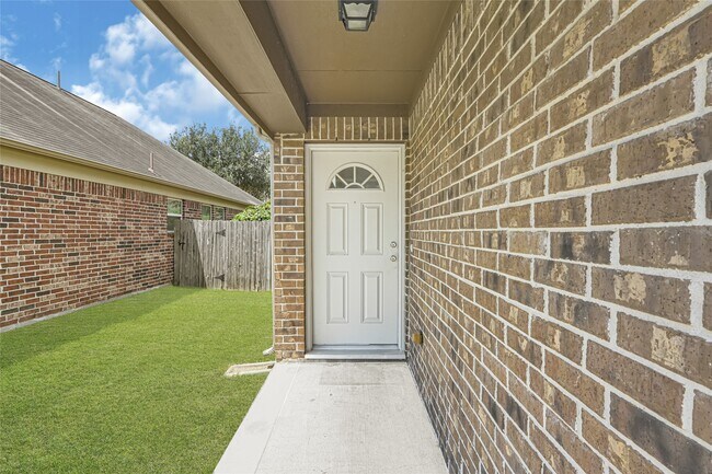 Photo - 5019 Forest Moss Ct