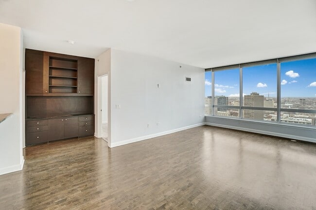 Photo - 1901 S Calumet Ave Unit 2612