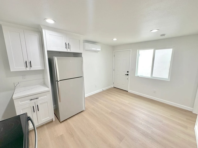 Photo - 10720 1/2 Charnock Rd