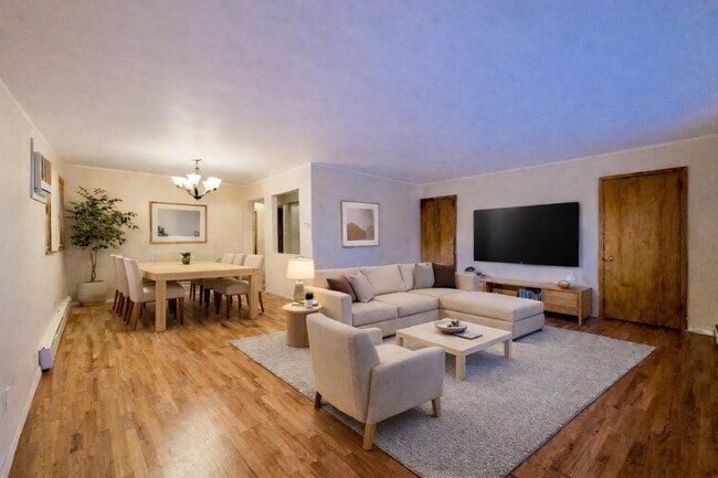 Photo - 37 W 7th St Unit 2nd Floor