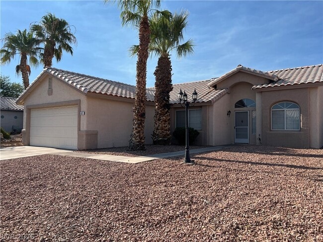 Photo - 917 Ashford Way