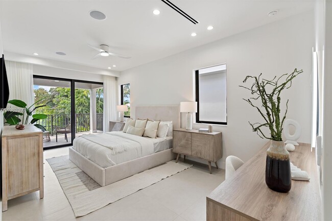 Photo - 1410 NE 5th St