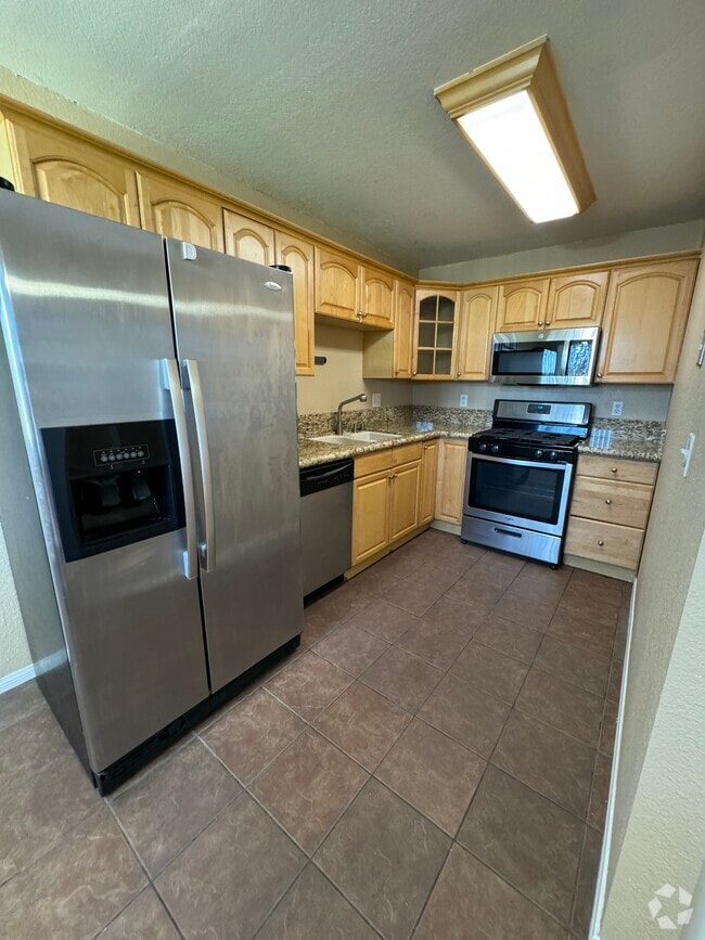 Building Photo - 868 E Alvarado St Unit 868 E. Alvarado St. #1 Rental