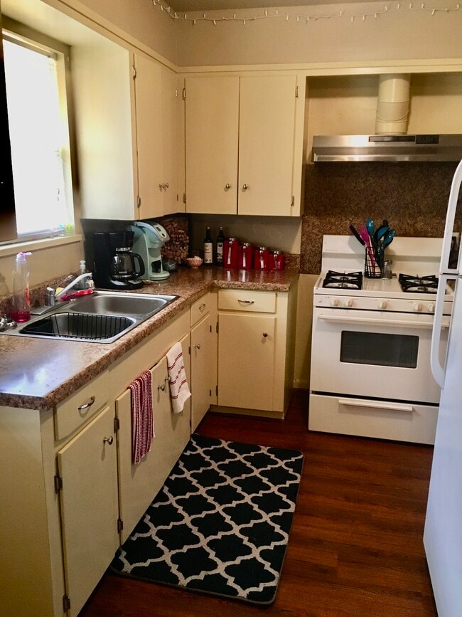 Building Photo - 217 Mitchell St Unit 219 Mitchell St