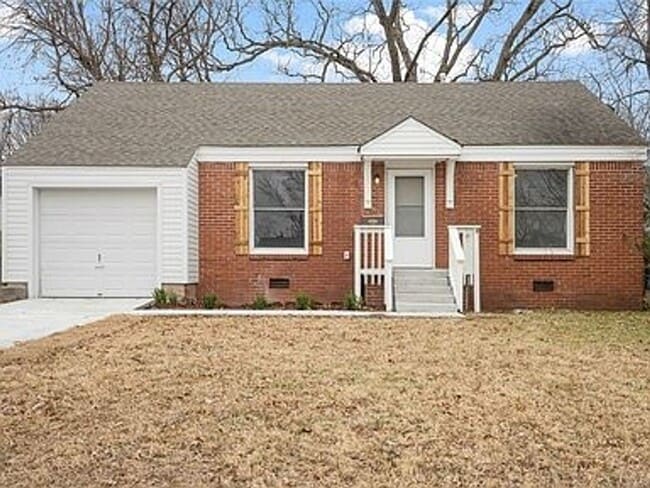 Building Photo - Updated 2 Bed 1 Bath Rental Home Tulsa