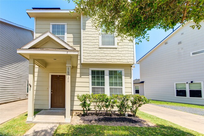Building Photo - 16726 Mammoth Springs Dr