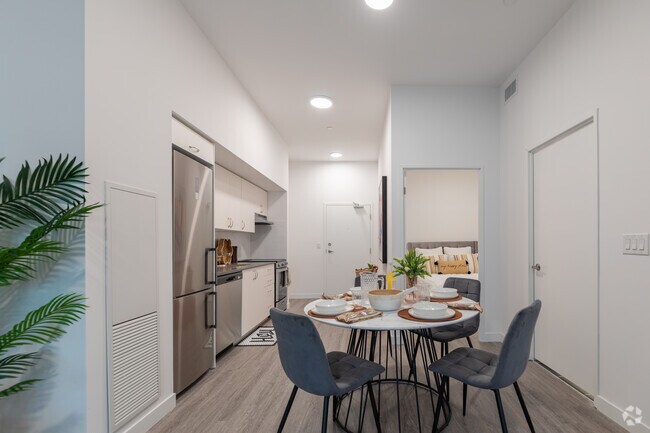 2BR, 1BA - 664SF - Dining Room - SOHOSQ Rentals