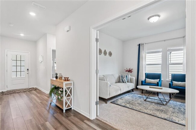 Photo - 368 Murray Way